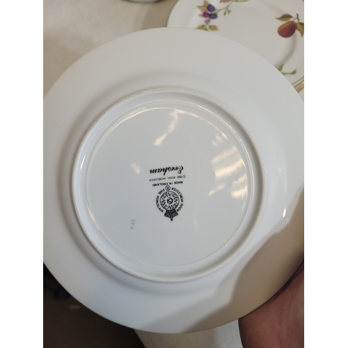 230 - Royal Worcester Porcelain Evesham dinner service set includes plates, tureen's, serving dishes, cake... 