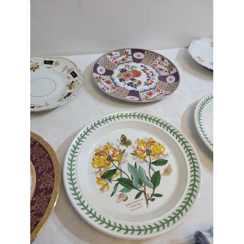 240 - Collection of collectables including Wedgewood, Alfred meakin, the botanic garden and more