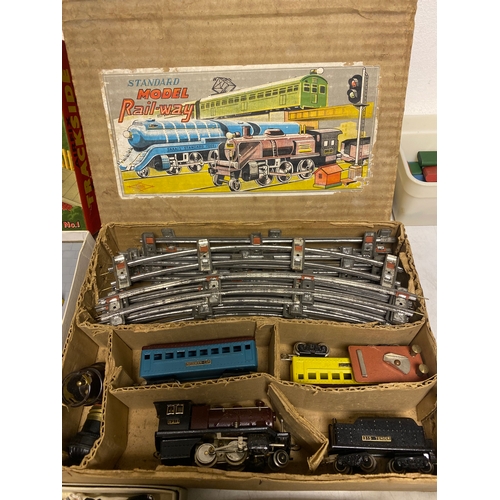 280 - Assortment of vintage farm figures, animals and fencing as well as Boxed Airfix HO &OO Gauge Tracksi... 