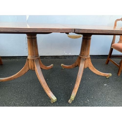 629 - Very good quality Georgian style extendable mahogany dining table and twelve Georgian Hepplewhite st... 
