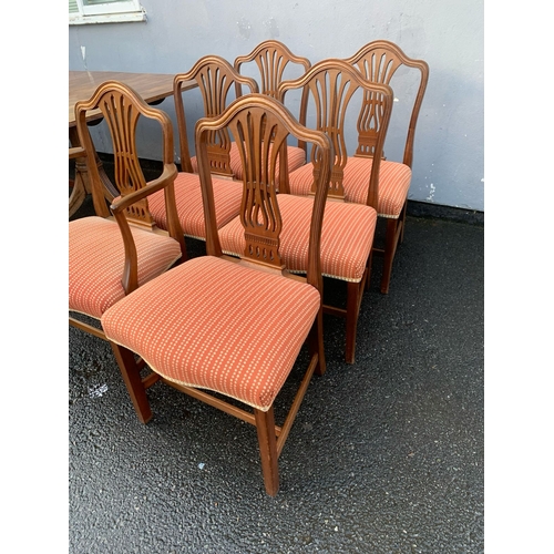 629 - Very good quality Georgian style extendable mahogany dining table and twelve Georgian Hepplewhite st... 