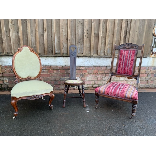 640 - 3 vintage chairs