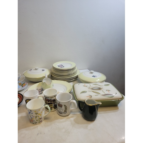317 - Collection of China and pottery including Wedgewood the Leonard collection coalport franklin mint an... 
