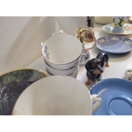 317 - Collection of China and pottery including Wedgewood the Leonard collection coalport franklin mint an... 