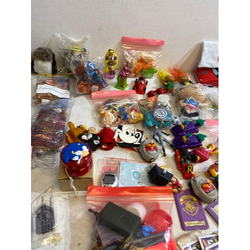 284 - Large collection of cereal and McDonalds vintage toys