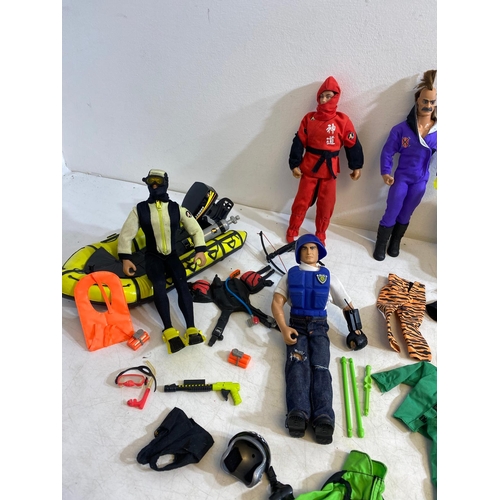 288 - Collection of action man figures and accessories Including G.I joe, Ninja Warrior, Street Combat, Dr... 