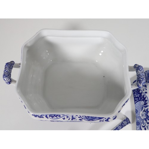 93 - Large Spode Tureen with tray and ladle, Italian Spode Design c1816 Blue & White late 20th century (t... 