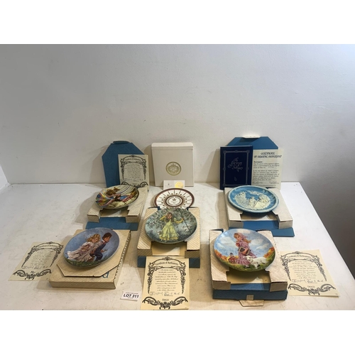 311 - Collection of decorative Reco wall plates including 