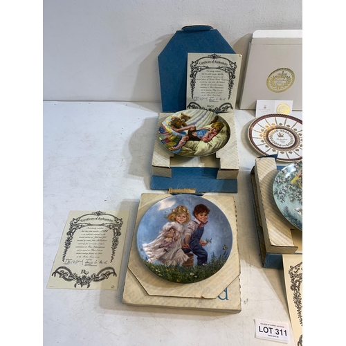 311 - Collection of decorative Reco wall plates including 