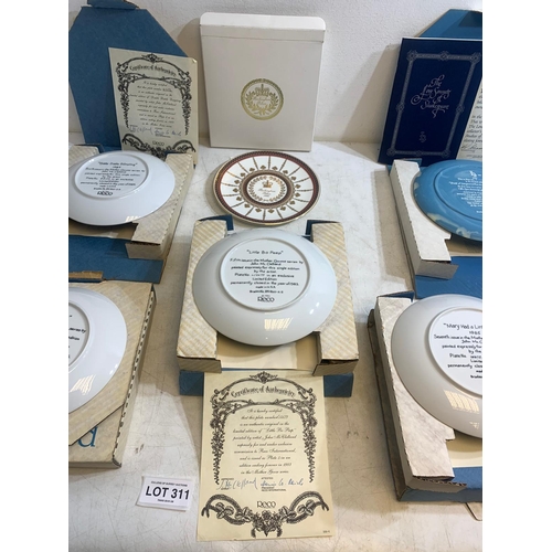 311 - Collection of decorative Reco wall plates including 