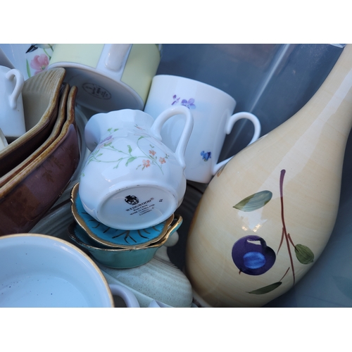 479 - Collection of China and porcelain including Wedgewood, royal Doulton, villeroy & boch Sango China an... 