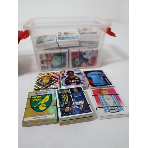 153 - Panini Road to World Cup Qatar 2022 football cards includes limited editions total 557 cards + Panin... 