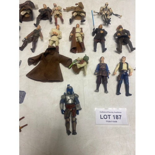 173 - An Assortment of Star Wars Figures including, removable magnetic head Jango Fett, Anakin Skywalker, ... 