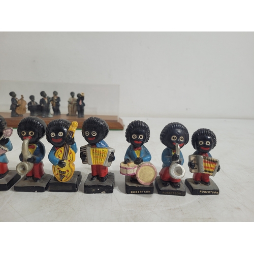 319 - Collection of 16 Robertson Golly figures and set of 6 All that jazz figures