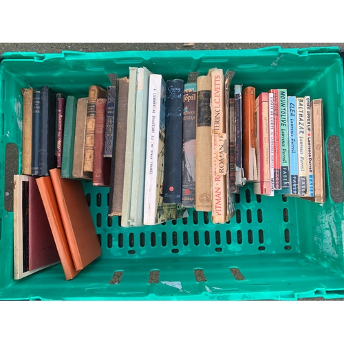 353 - A Large collection of Vintage Books