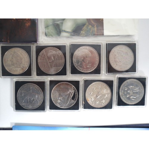 19 - A collection of various UK commemorative £5 & Crown Cupro-Nickel coins