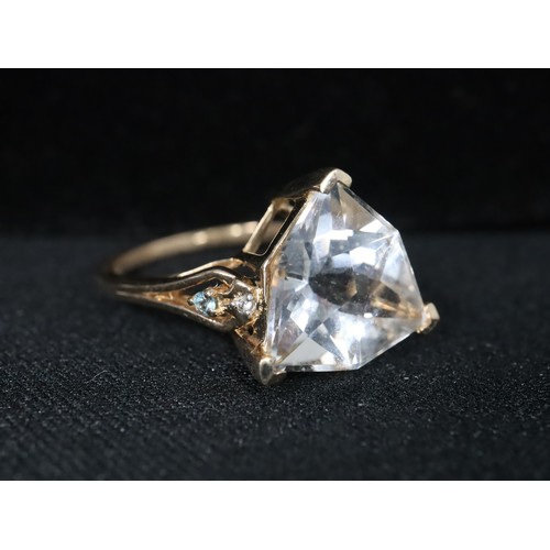 30 - Wobito Alpine Cut Optuc Quartz , Marambaia London Blue Topaz & White Zircon 9K Gold Ring Atgw 4.21ct... 