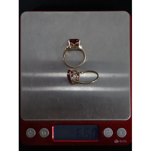 34 - Malagasy Ruby & White Zircon 9K Gold Ring Atgw 6.27cts Malagasy Ruby & White Zircon 9K Gold Ring Atg... 