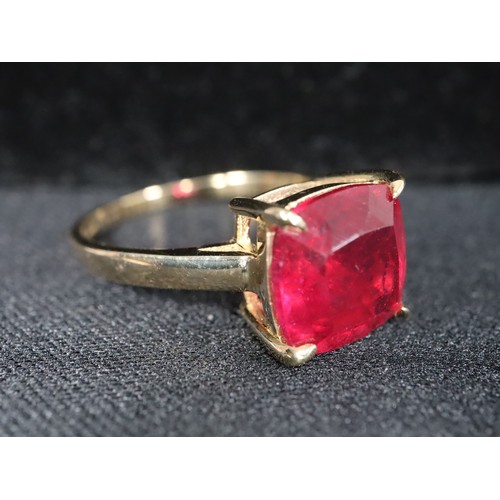 35 - 4.66ct Thai Ruby 9K Gold Ring Size N to O, Malagasy Ruby & White Zircon 9K Gold Ring Atgw 5.90 cts S... 
