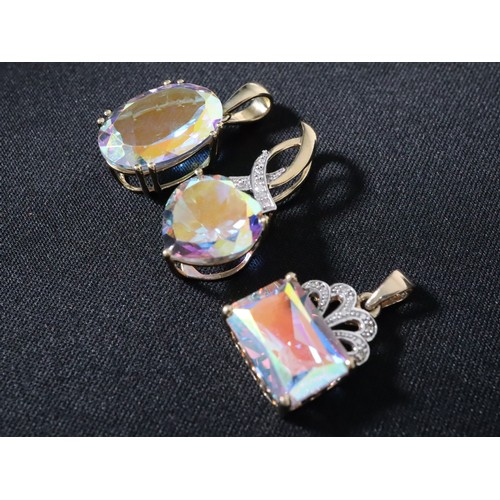 53 - 14.84ct Mercury Mystic Topaz & Diamond 9K Gold Pendant, Mercury Mystic Topaz & Diamond 9K Gold Penda... 