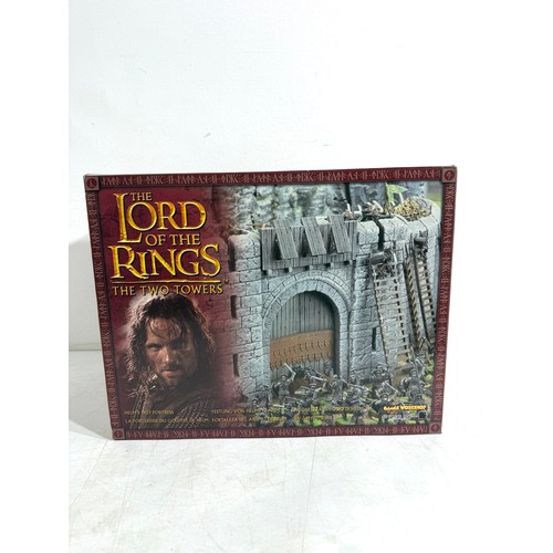 83 - Games Workshop The Lord of the Rings The Two Towers Helms Deep Fortress - Boxed