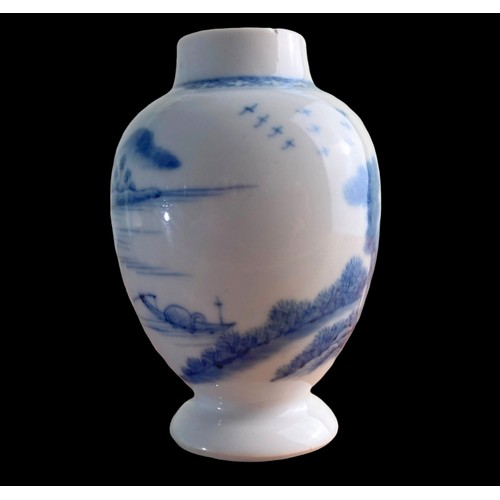 154 - Chinese blue & white porcelain Tea caddy. hand painted with landscapes. 
11cm tall