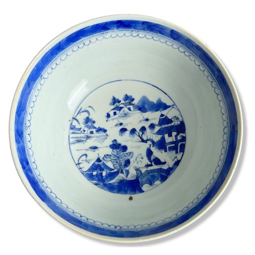 159 - Large Chinese porcelain Punch / Fruit bowl. Hand-painted blue & white landscapes.
12 x 30 cm