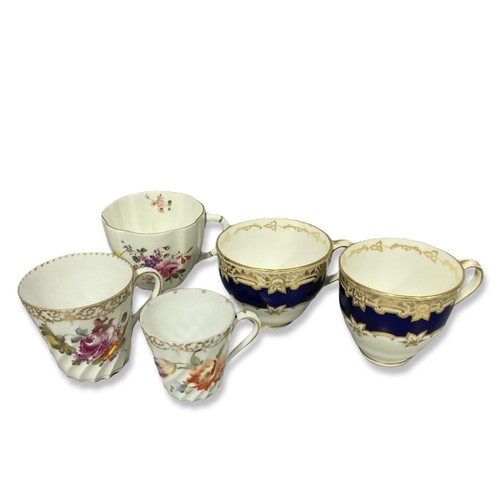 94 - Collection of 19th century English & Continental porcelain cups & saucers including Derby, Rathbone,... 