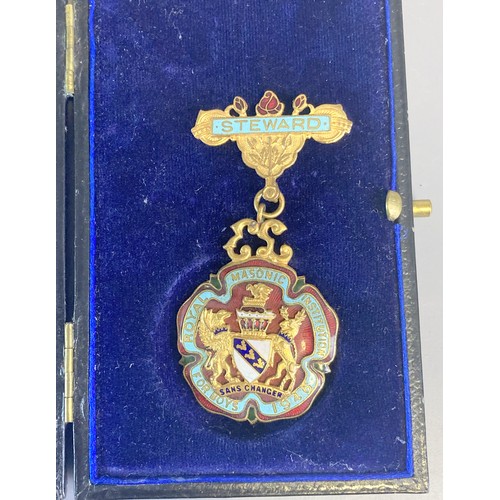 73 - Collection of Masonic Silver Jewells & badges. Includes a hallmarked gilded-silver Jewell.