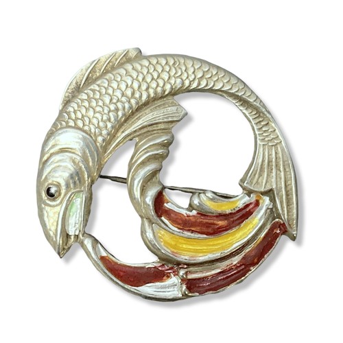 14 - Vintage silver & enamel painted fish Brooch. Depicting a fish leaping from the water.
4cm diameter 
... 