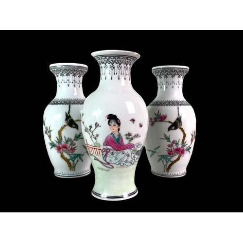 176 - Seven Mid-century Chinese porcelain vases & Ginger Jars