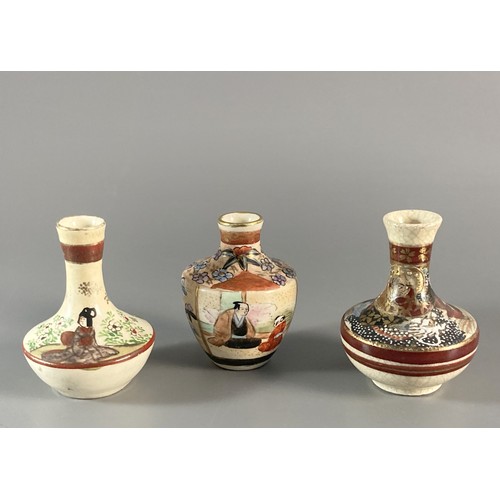 221 - Collection of Six Japanese Satsuma miniature vases. Hand painted. Late Meiji / Taisho period.
Talles... 