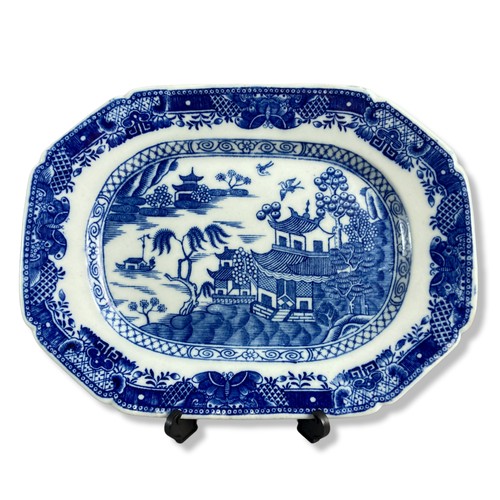 181 - A Collection of 19th-century Chinese Export porcelain. Including blue & white meat plate, Kangxi sty... 