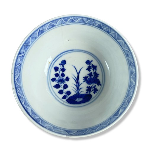 181 - A Collection of 19th-century Chinese Export porcelain. Including blue & white meat plate, Kangxi sty... 