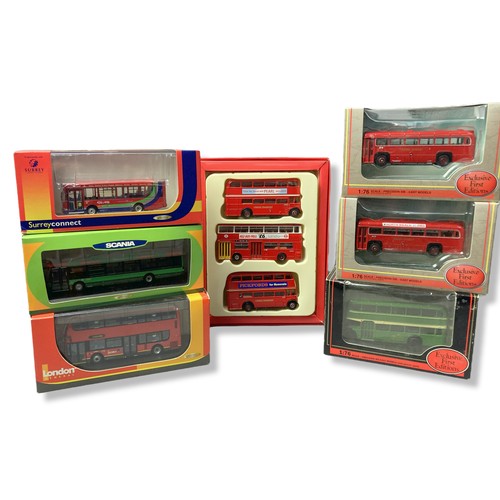 156 - A collection of boxed model buses. Including examples by Gilbow & Creative masters. A boxed London T... 