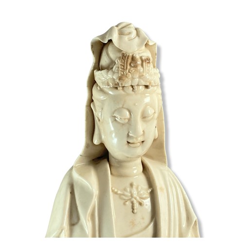 169 - Large Antique Chinese Dehua Blanc-de-Chine porcelain Guanyin. 19th century or earlier.
35cm Tall