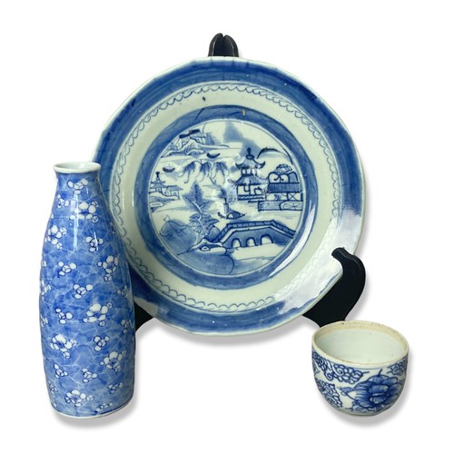 181 - A collection of 19th century Chinese & Japanese porcelain.