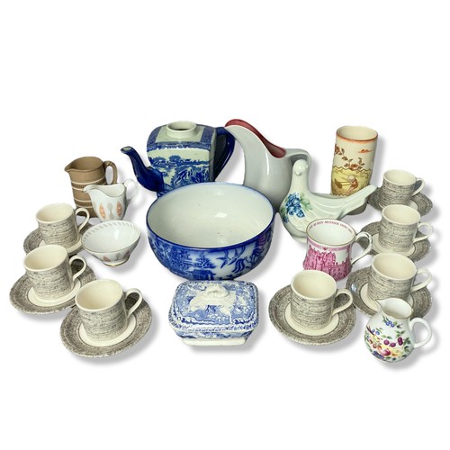 124 - A collection of English ceramics including Crown Devon, Royal Albert, Rosa Ljung, Royal Worcester & ... 