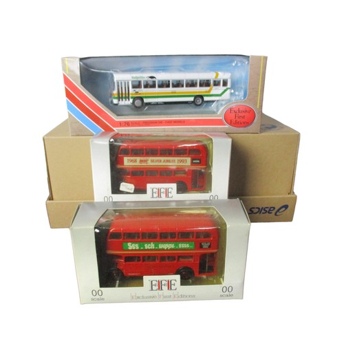 6 - A collection of 6 Diecast model buses. Including EFE & Lledo trackside, Corgi collector club.