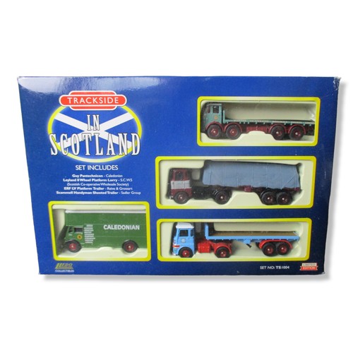 24 - A collection of 6 Diecast model buses. Including EFE & Lledo trackside, Corgi collector club.