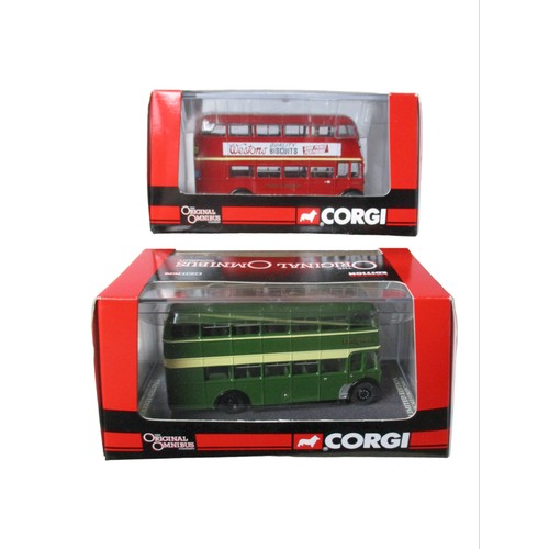 38 - A collection of 6 Diecast model buses. Gilbow Victoria Coach station and Corgi.