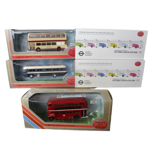 45 - Boxed Diecast model buses. 1:76 scale.