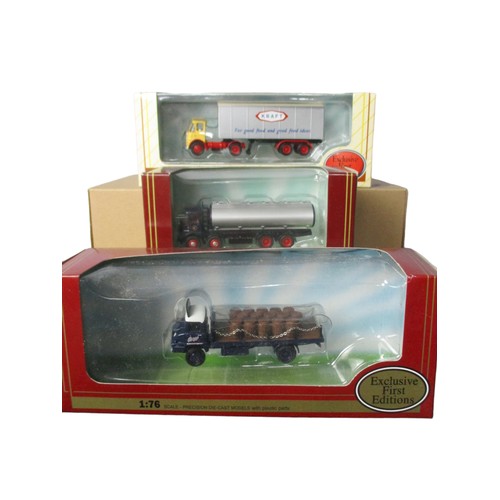 51 - 1:76 scale Boxed model diecast buses.