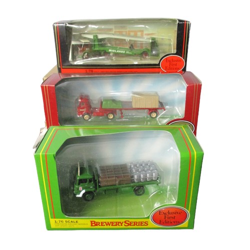 51 - 1:76 scale Boxed model diecast buses.