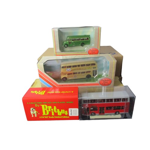 74 - A job lot of boxed model Diecast buses. 1:76 scale.