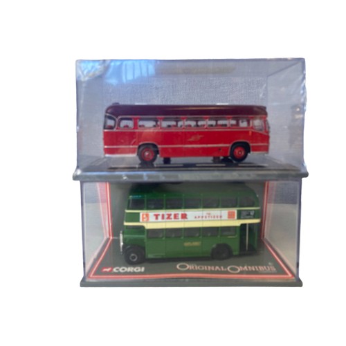 29 - A collection of 6 Diecast model buses. 1:76 scale.