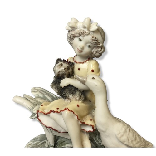 95 - A Giuseppe Armani Capodimonte figure.
13cm Tall