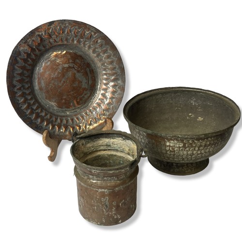 338 - A collection of 19th-century Brass & copper cookware. Including a tinned Copper Egg poacher, large b... 