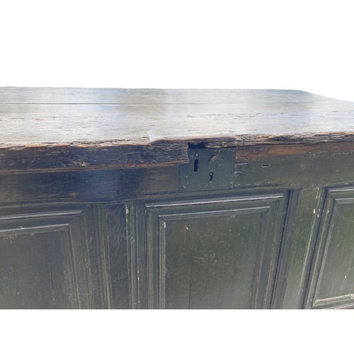 289 - An 18th-century Georgian Oak panelled Coffer / blanket Box. 
101 x 52 x58cm