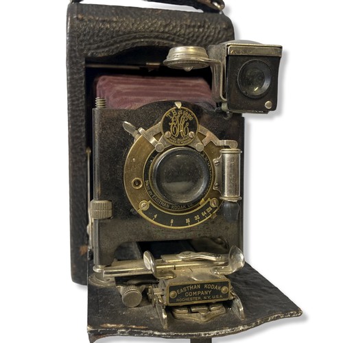 78 - A vintage Kodak TB25 50 100 Folding camera.